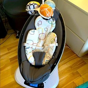 4 Moms Momaroo Swing-Seat